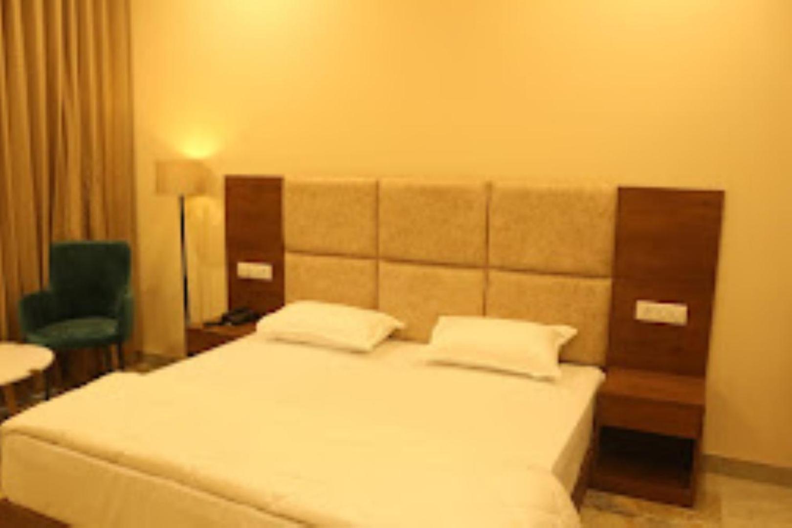 The Imperial Hotel And Convention Centre 칸푸르 외부 사진