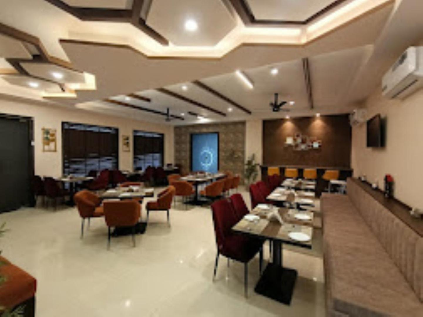 The Imperial Hotel And Convention Centre 칸푸르 외부 사진