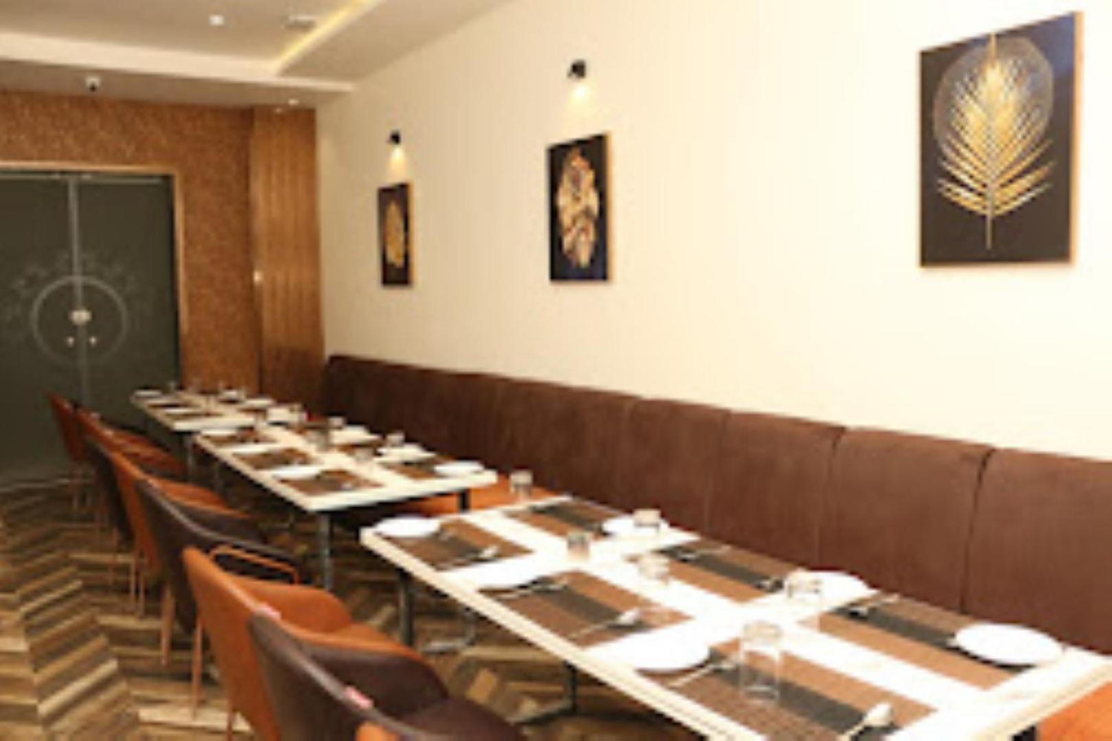 The Imperial Hotel And Convention Centre 칸푸르 외부 사진